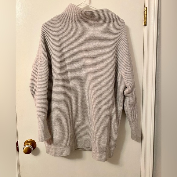 MONK & LOU Kinley Pullover Tunic - Picture 2 of 6